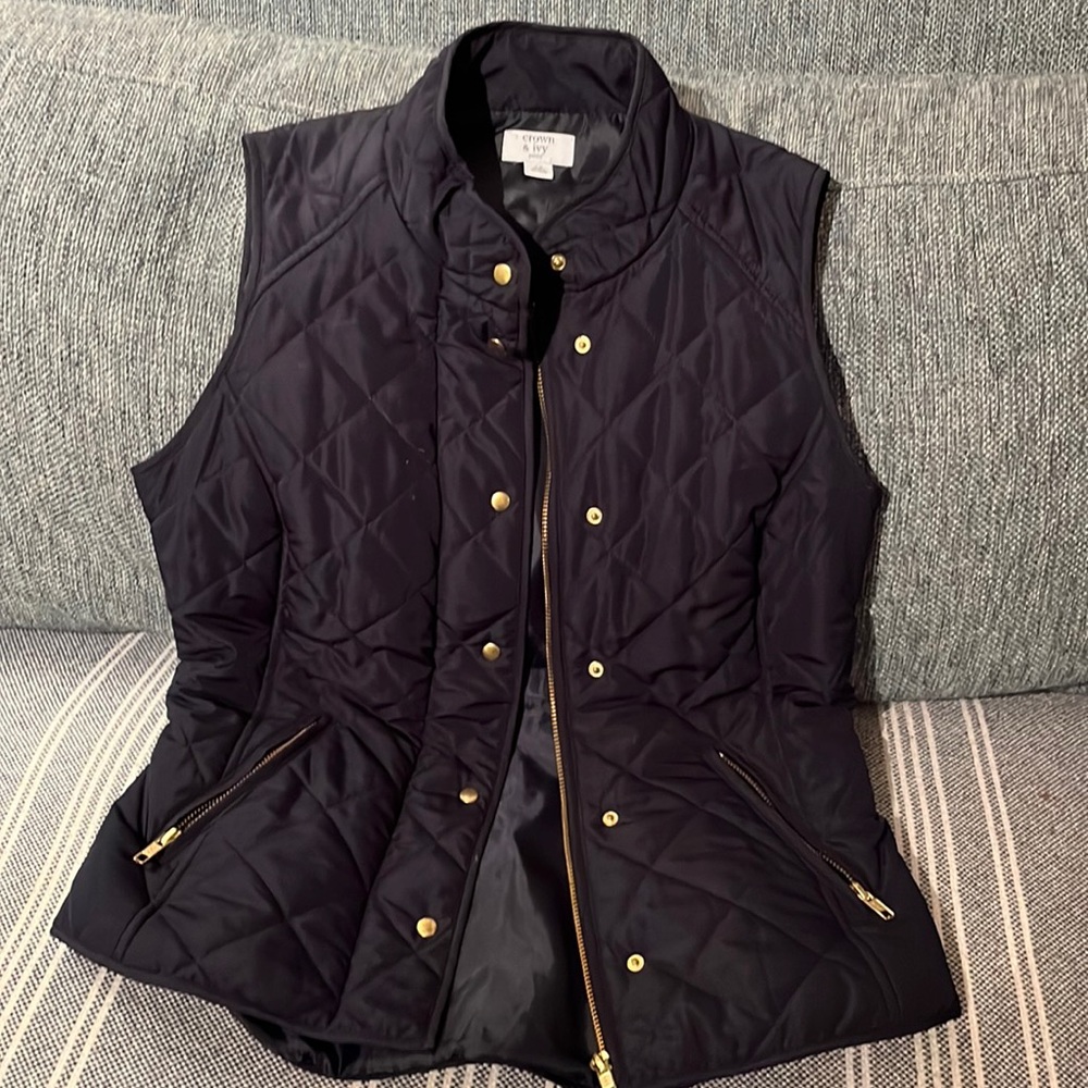 Crown and Ivy vest